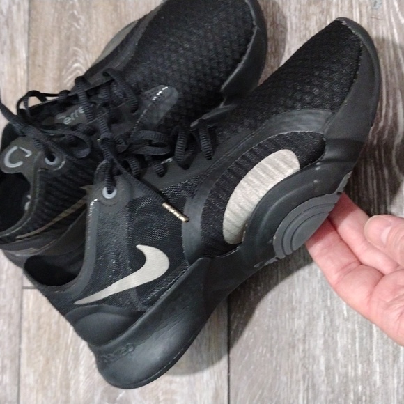 Nike Superrep black and silver mesh sneakers. Size 7 - Picture 3 of 15